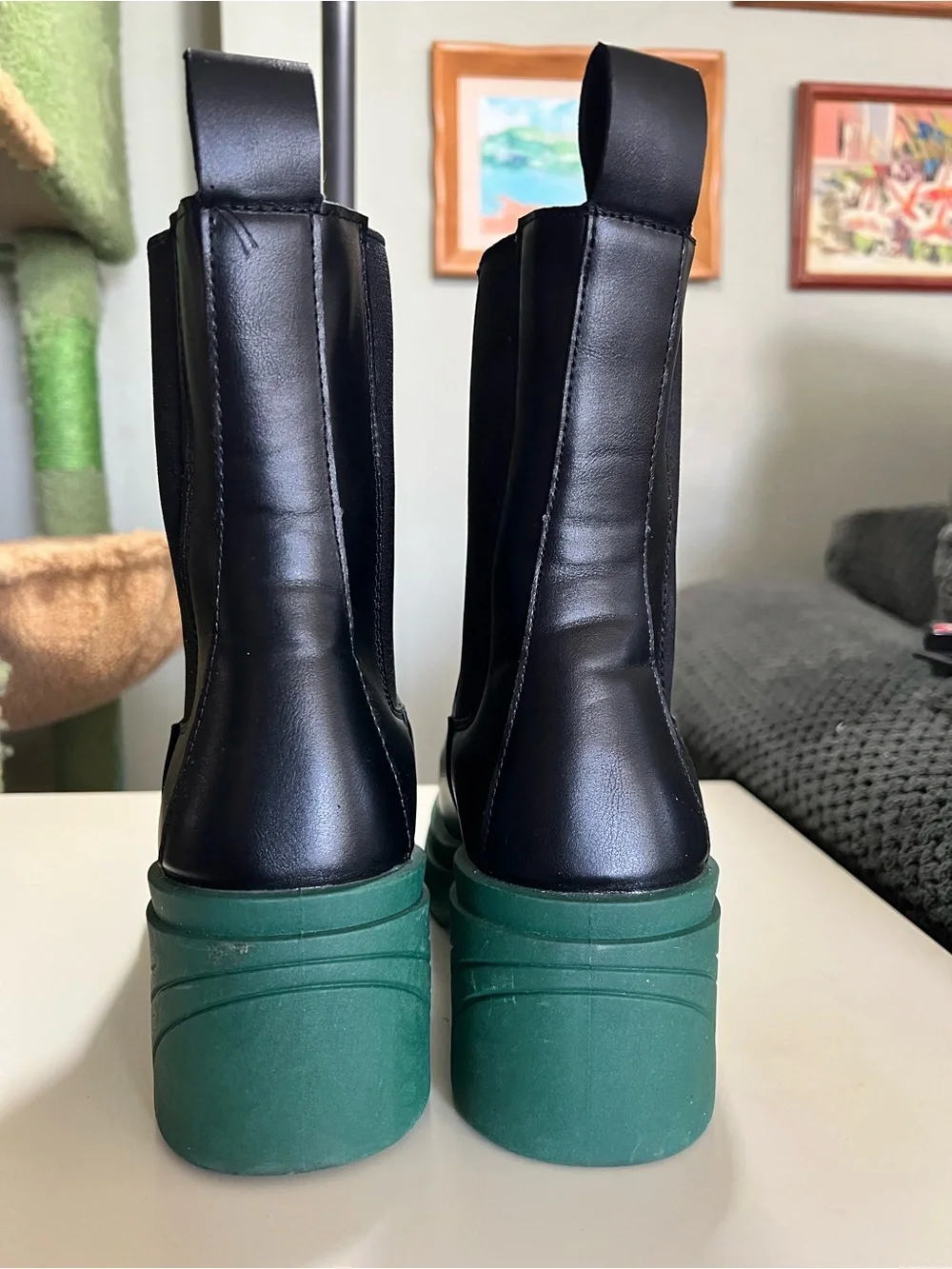 Charlotte Russe sz 7 Alana color sole Chelsea boots with chunky green lug sole.
